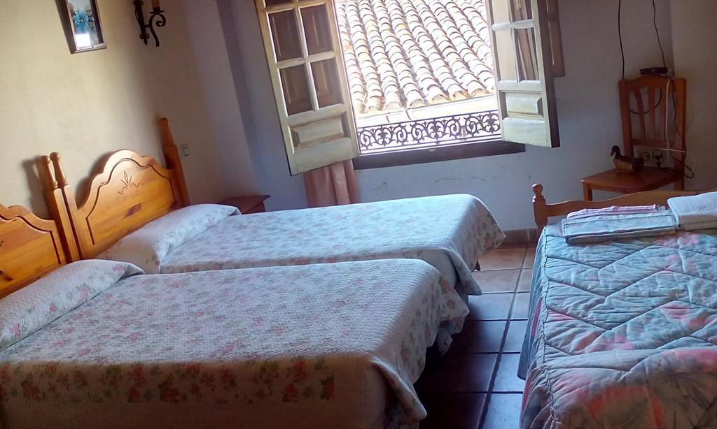 La Casa Del Cura Guest House Corteconcepcion ภายนอก รูปภาพ