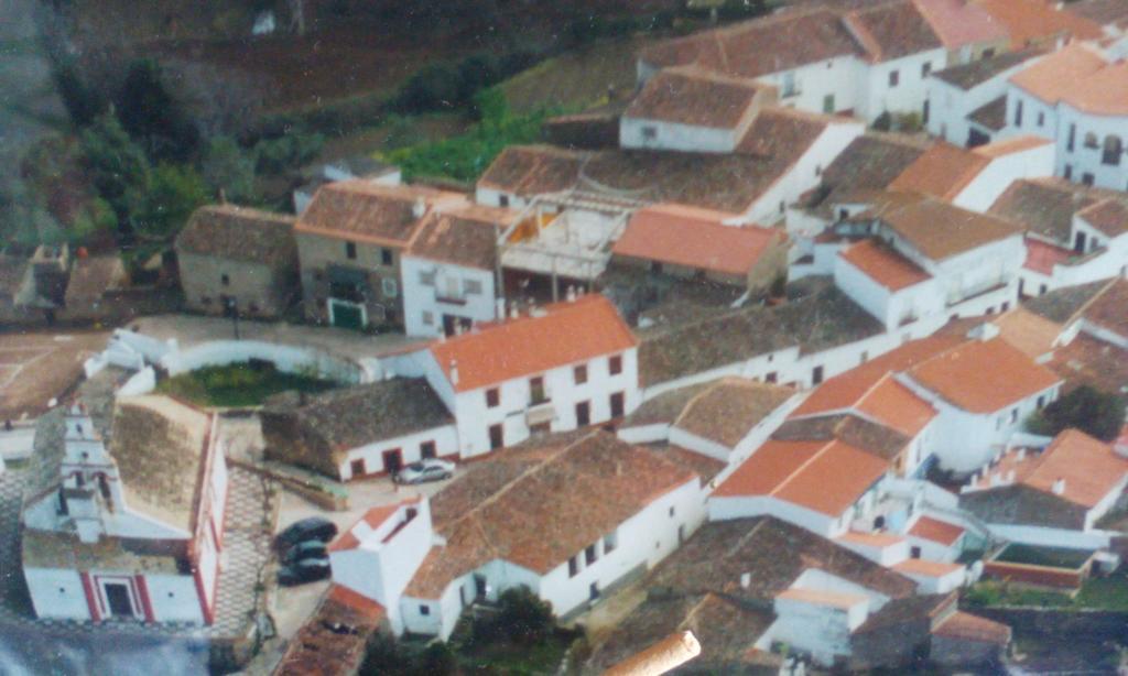 La Casa Del Cura Guest House Corteconcepcion ภายนอก รูปภาพ