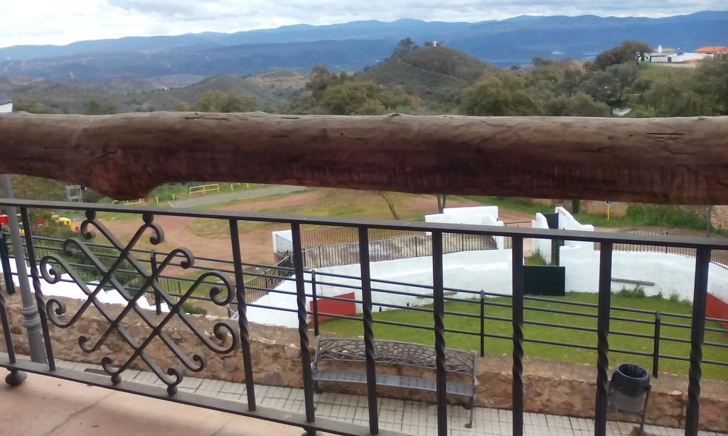 La Casa Del Cura Guest House Corteconcepcion ภายนอก รูปภาพ